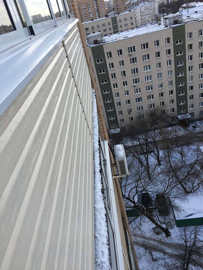 Внешняя отделка балкона в Москве